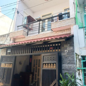 Cần Chị Giúp Việc Nhà Và Nấu Cho Gia Đình Em Có 3 Người Lớn hiện Đang Ở nhà 1 Lầu Trên Đường Tôn Đản Quận4