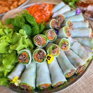 Chính chủ em cần gấp 1 cô chăm bà làm ở BỆNH VIỆN ạ