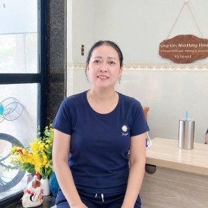 Chị Trinh đang cần việc bao ăn ở lại ạ