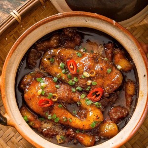 Tuyển gấp 1 cô chuyên chăm bé bao ăn ở lại ạ