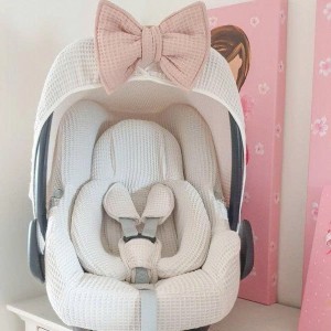 Gia đình em có 2 vợ chồng và bé 7 tháng ở chung cư Him Lam Q7 cần chị chuyên chăm bé