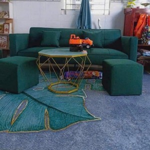 Gia đình em tuyển gấp 1 cô chăm bà đi làm bao ăn ở lại ạ