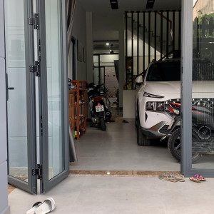 Nhà Em Mặt Phố, 1 Trệt 1 Lầu Ở Đường Khánh Hội, Quận 4-Sài Gòn.