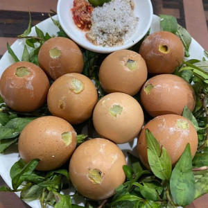 Tuyển gấp 1 cô chăm bé giỏi đi làm bao ăn ở lại ạ