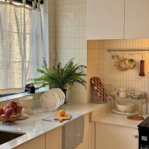 CẦN GẤP 1 CHỊ GIÚP VIỆC NHÀ LÀM VIỆC TẠI NHÀ MẶT 1 LẦU 1 TRỆT GẦN VINCOM ĐỒNG KHỞI Q.1