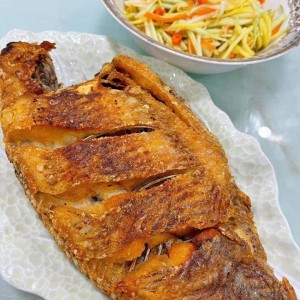 Tuyển gấp cho gđ em ạ
