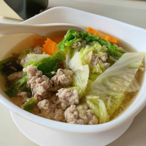 NHÀ CÓ HAI MẸ CON CẦN TÌM GẤP 1 CHỊ GIÚP VIỆC ĐI LÀM BAO ĂN Ở LẠI