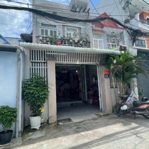 Gia đình cần gấp cô giúp việc nhà tại Quận 8.