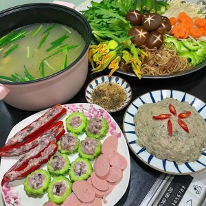 NHÀ MẶT PHỐ NGAY ĐƯỜNGNGUYỄN TRÃI QUẬN5. TÌM CÔ GIÚP VIỆC LƯƠNG 12 TRIỆU TRỞ LÊN