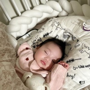 Ở ĐÂY  EM ĐANG TÌM 1 CHỊ CHUYÊN CHĂM BÉ 8 THÁNG TUỔI !!!