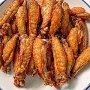 EM CẦN TUYỂN 1 CHỊ ÍT VƯỚNG BẬN VỀ PHỤ VIỆC NHÀ CỬA CÙNG VỢ CHỒNG TRẺ