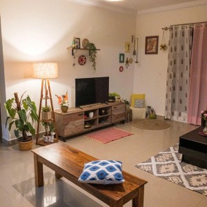 Nhà mặt phố chỉ có 1 lầu trên đường Phạm Hùng Q8 đang cân tìm gấp 1 cô giúp việc nhà