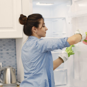 Em Cần Gấp Chị Giúp Việc Nhà