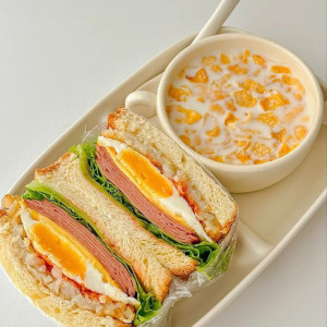 Tuyển Gấp 1 Cô Làm Việc Có Tâm Đi Làm Bao Ăn Ở Lại A