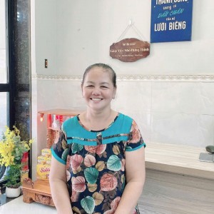 Em đang tìm việc cho chị Phượng ạ