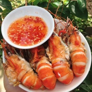 Gia đình bận rộn công việc không có nhiều thời gian dọn dẹp nên em cần tìm chị giúp việc nhà đến phụ giúp 1 tay nha
