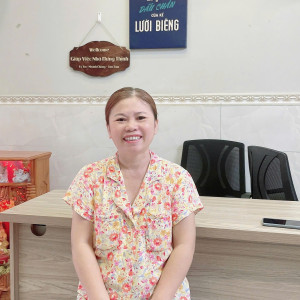 Chị Thủy rất thiện chí đi làm , nấu ăn ngon đang cần tìm việc bao ăn ở lại ạ