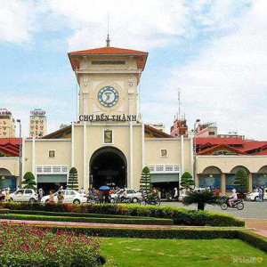 gia đình em cần gấp 1 chị về dọn dẹp nhà cửa và nấu ăn cho gia đình có 4 người lớn đều bận đi làm gần như cả ngày. Nhà có phòng riêng cho chị nghĩ ngơi,