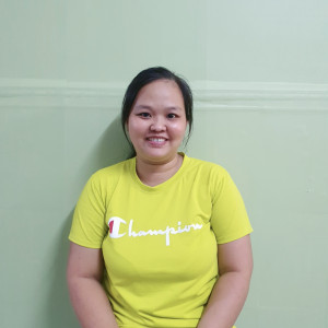 Chị Hoàng Thanh Trúc sn 1986 - CHUYÊN CHĂM EM BÉ