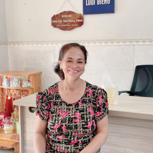 Cô em đang tìm việc bao ăn ở lại ạ