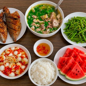 HÔM NAY EM CẦN 1 CHỊ VỀ PHỤ VIỆC NHÀ VỚI EM NHÉ !!