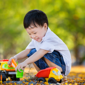 Tìm gấp chị chăm bé 1,5 tuổi ở Q. Bình Tân (Ở LẠI) - lương 13tr