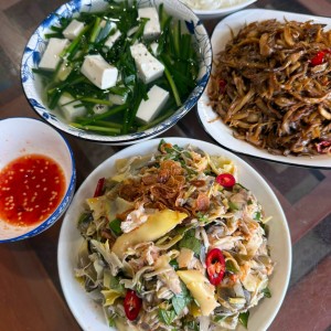 TRONG HÔM NAY EM NGỌC CẦN CHỊ VỀ PHỤ VIỆC NHÀ CỬA TẠI ĐIỆN BIÊN PHỦ QUẬN 3
