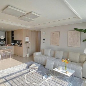 Nhà em chỉ có 2 Mẹ Con Ở Nhà 1 Lầu trên đường Trần Bình Trọng Quận 5 cần Chị Giúp Việc Lương 12 triệu