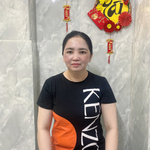 Chị Phạm Thị Tiến 44 tuổi người Kiên Giang – CHUYÊN CHĂM BÉ