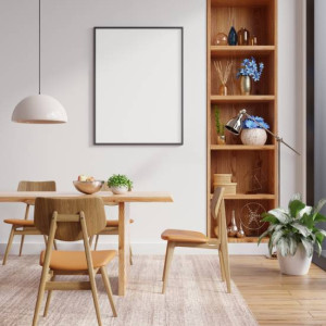 GIA ĐÌNH 3 NGƯỜI LỚN THƯỜNG XUYÊN ĐI CÔNG TÁC CẦN CÔ VỀ TRÔNG COI VÀ PHỤ VIỆC NHÀ