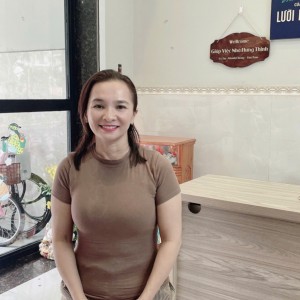 Chị Loan đang tìm việc chuyên chăm bé , giúp việc nhà đi làm bao ăn ở lại ạ