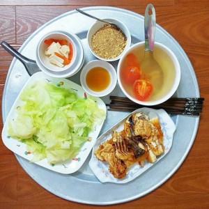 EM ĐANG CẦN 1 CÔ GIÚP VIỆC GẦN CHỢ HỒ THỊ KỶ QUẬN 10 LƯƠNG 12 TRIỆU BAO ĂN Ở Ạ