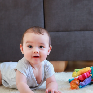 Tìm gấp chị chuyên chăm bé (Ở LẠI)-Lương 12tr + thưởng T13 + thưởng chuyên cần- Q.10