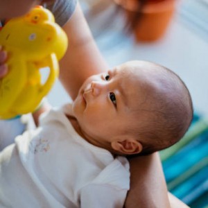 Em cần chị chuyên chăm bé 7 tháng ở chung cư Nguyễn Kim Quận 10 lương vợ chồng e gửi 13tr bao ăn ở lại,