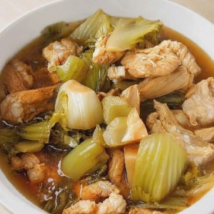 Tuyển cô chăm bà ạ
