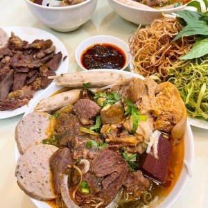 Tìm Chị Về Phụ Lau Dọn Nhà Cửa Cùng Vợ Chồng Em tại Tân Sơn Nhì Quận Tân Phú