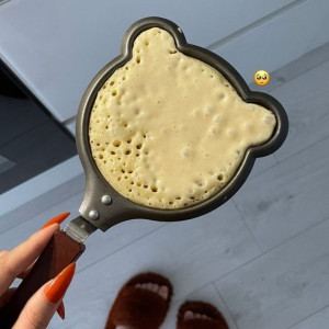 Gia đình chỉ có 4 người lớn, k có người già, k có con nít cần cô về làm nội trợ