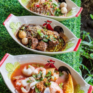 Tuyển gấp 1 cô chăm bé giỏi đi làm bao ăn ở lại ạ