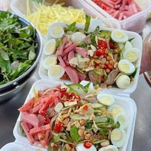 Tuyển gấp 1 cô giúp việc nhà bao ăn ở lại