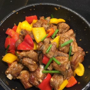 Tìm gấp một cô giúp việc dưới 59 tuổi về làm ăn ở lại cùng gia đình em trên đường Phạm Hùng- Quận 8