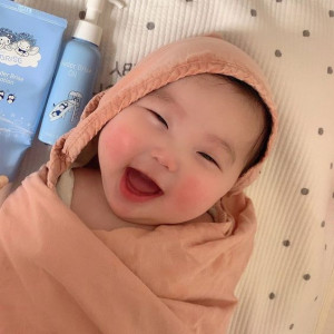 Tuyển Gấp 1 Chị Giúp Việc Chuyên Chăm Em Bé , Lương Tháng 11 Triệu , Làm Việc Tại Quận 10