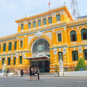 Tuyển cô giúp việc nhà cho gia đình hai vợ chồng trẻ tại khu vực SG nha !
