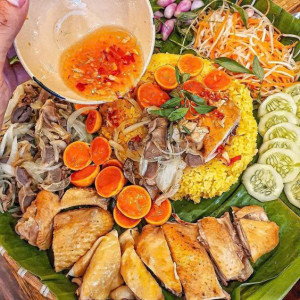 EM TUYỂN CHỊ GIÚP VIỆC NHÀ ĐI LÀM BAO ĂN Ở LẠI Ạ