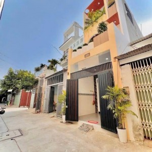 Cần Gấp Cô Giúp Việc Nhà. Bao Ăn Ở Tại Quận 8