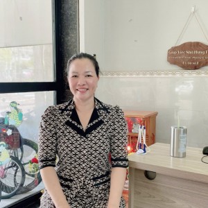 Chị Lắm trẻ trung nhanh nhẹn , đang tìm viêc bao ăn ở lại ạ