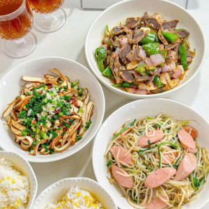 Chính chủ cần gấp 1 cô làm vườn ạ