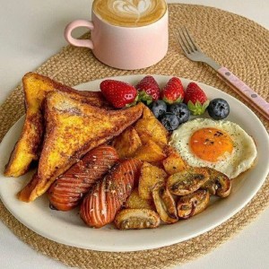 Tuyển gấp 1 cô chuyên giúp việc nhà bao ăn ở lại ạ