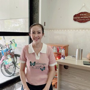 Chị Hưng nhanh nhẹn chịu khó đang tìm việc bao ăn ở lại ạ