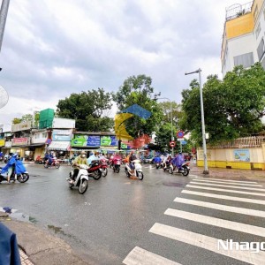 Nhà Mặt Phố Ở Đường Nguyễn Thông Quận 3- Tuyển Cô Giúp Việc Nhà.lương 11 Triệu
