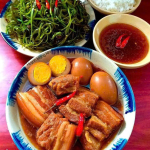 Gia đình em cần gấp 1 cô giúp việc nhà đi làm bao ăn ở lại ạ